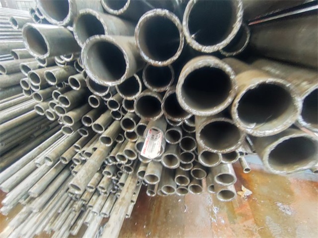 巴中大口径精密无缝钢管