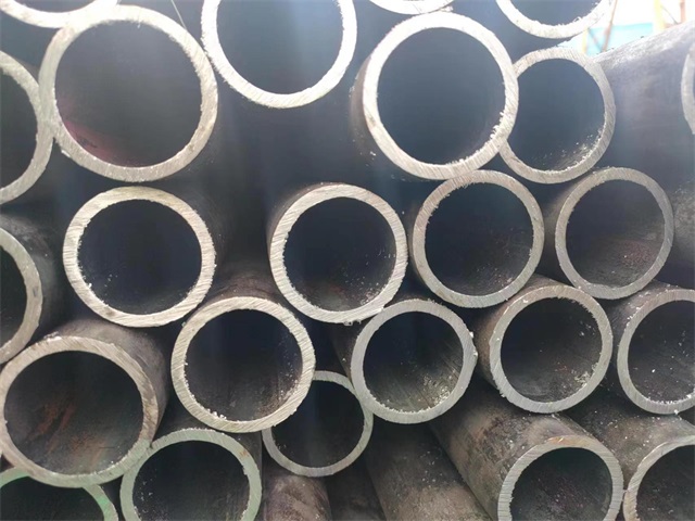 巴中10#结构用无缝钢管