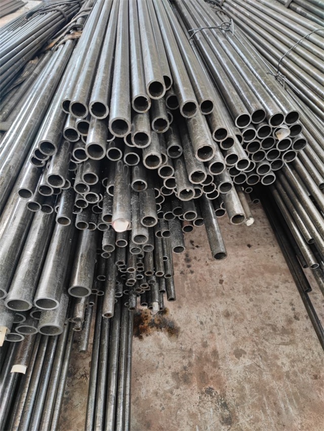 巴中精密光亮无缝钢管厂